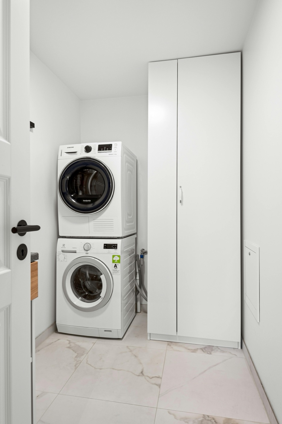 AUP免费烘干机/洗衣机叠放安装示例